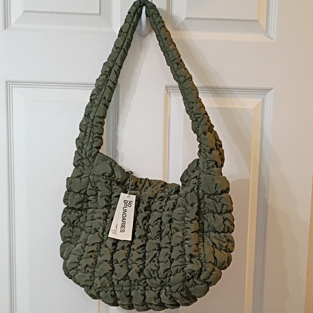 No Boundaries Quilted Green Shoulder Bag